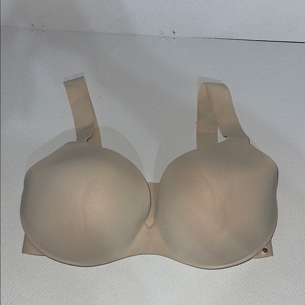 Victoria’s Secret Seamless Tan Bra 34DD